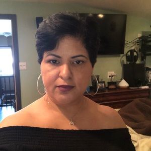 Meet your Posher, Sonia